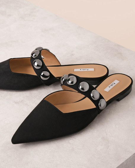 女士半圆铆钉尖头穆勒鞋