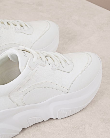 女士杜邦纸轻便厚底运动鞋